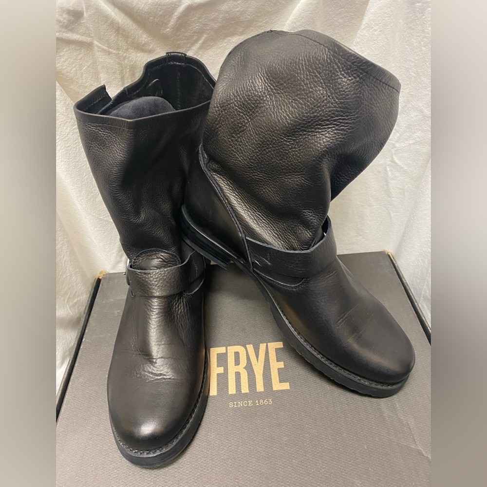 Frye Veronica Women's Leather Boot. Size 8.5.